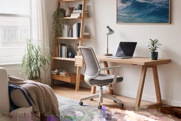 Apartamento mobiliado com espaço de trabalho em casa